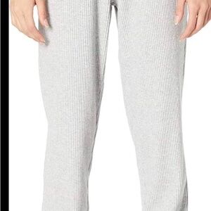 ALO Yoga Women’s Light Gray Ribbed Joggers